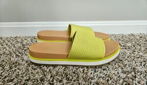 SOREL Roaming Easy Slide Sandals Women’s 8.5 Lime Green Sport Comfort LL6026-700